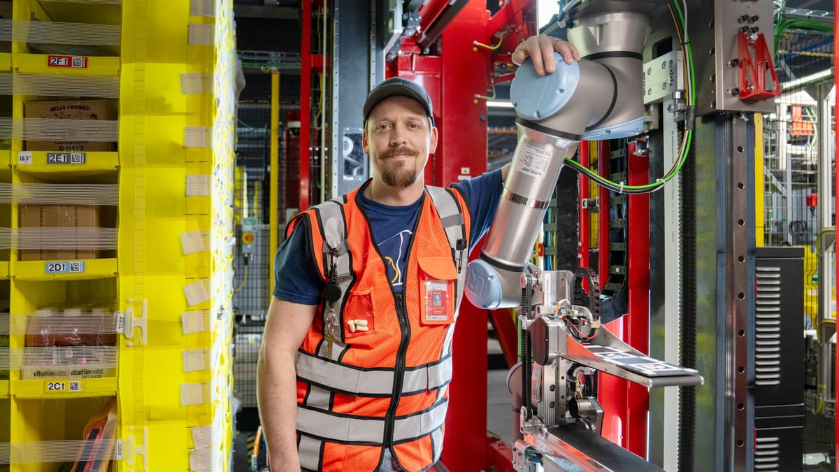 Amazon’s Vulcan Robot Brings Human-Like Touch to the Warehouse Floor