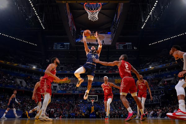 Spectrum to Stream Lakers Games in Apple Immersive Format on Vision Pro