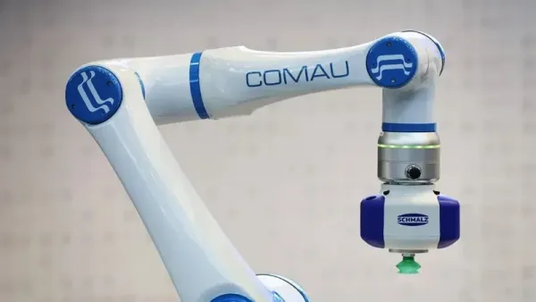 MyCo Robots Extend Comau’s Collaborative Push in Manufacturing