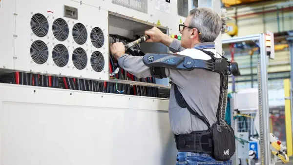 Comau Unveils Lighter MATE-XT GO Exoskeleton for Industrial Use