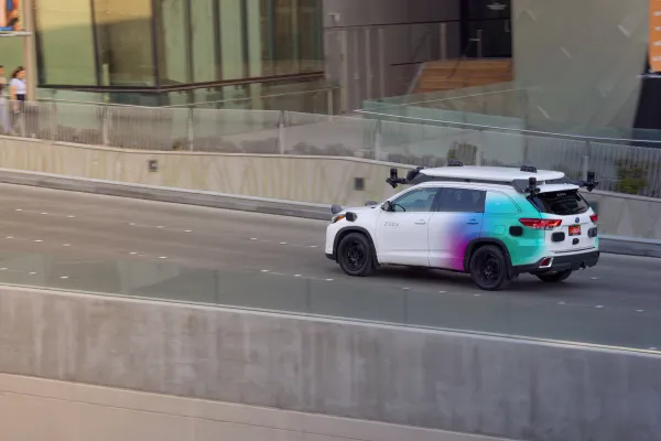 Zoox Expands Autonomous Vehicle Testing to Dallas and Phoenix